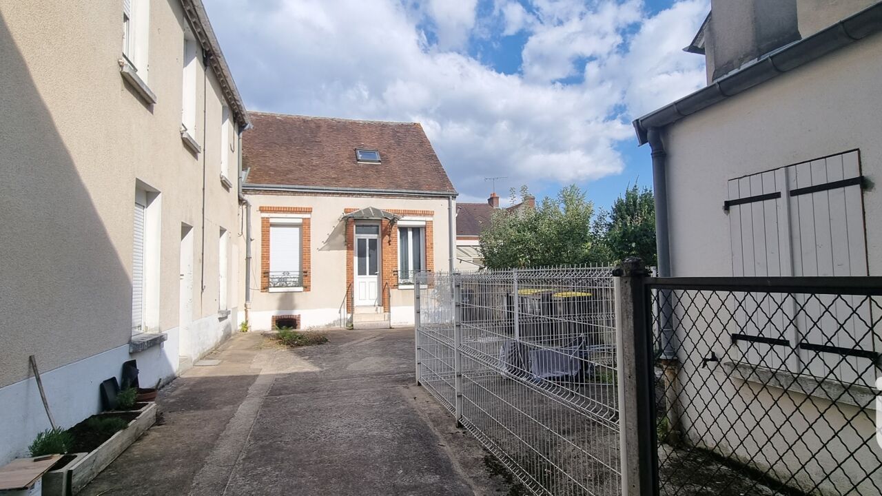 immeuble  pièces 340 m2 à vendre à Montargis (45200)