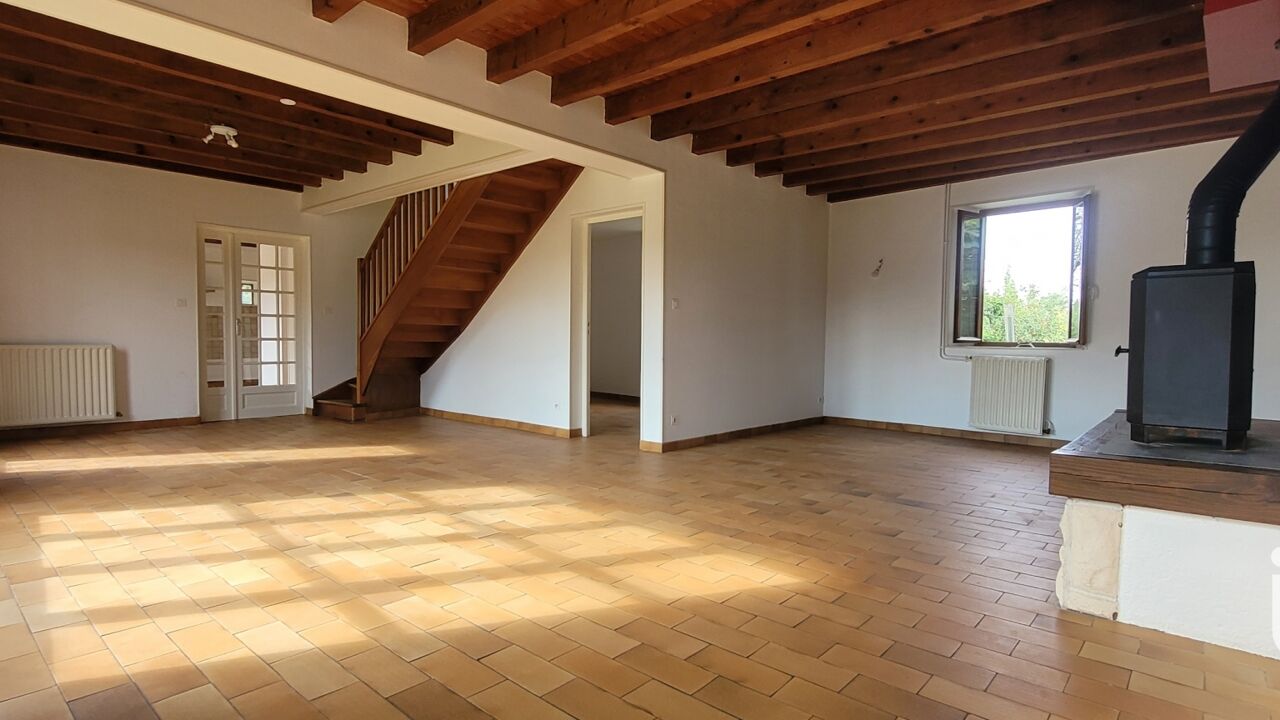 maison 7 pièces 165 m2 à vendre à Saint-Amand-Montrond (18200)