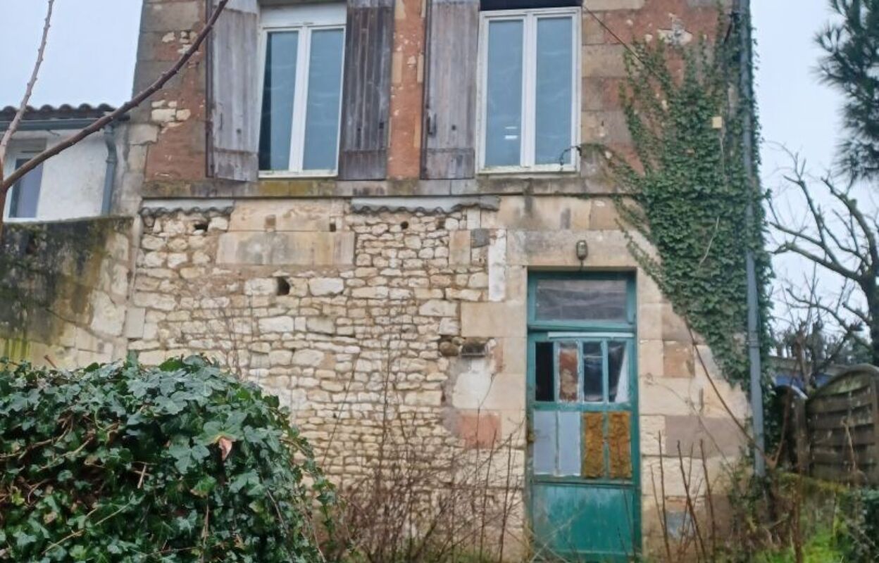 maison 3 pièces 128 m2 à vendre à Saint-Fort-sur-Gironde (17240)