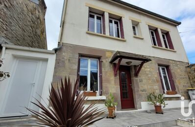 vente maison 249 000 € à proximité de Couville (50690)