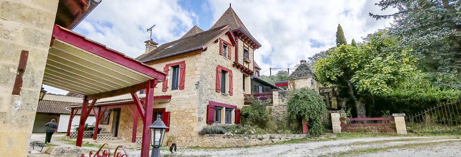 Maison 17 Pièces 400 m² à vendre à Sarlat-la-Canéda (24200)