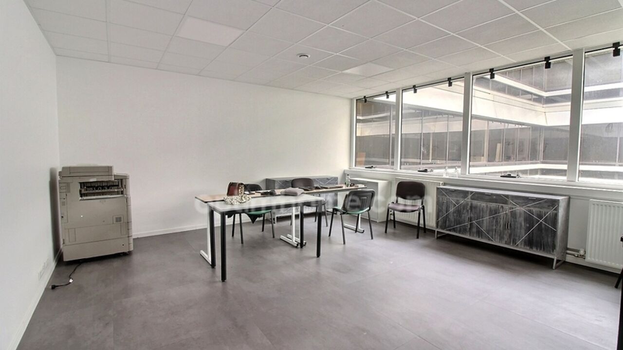 bureau 1 pièces 48 m2 à louer à Cergy (95000)