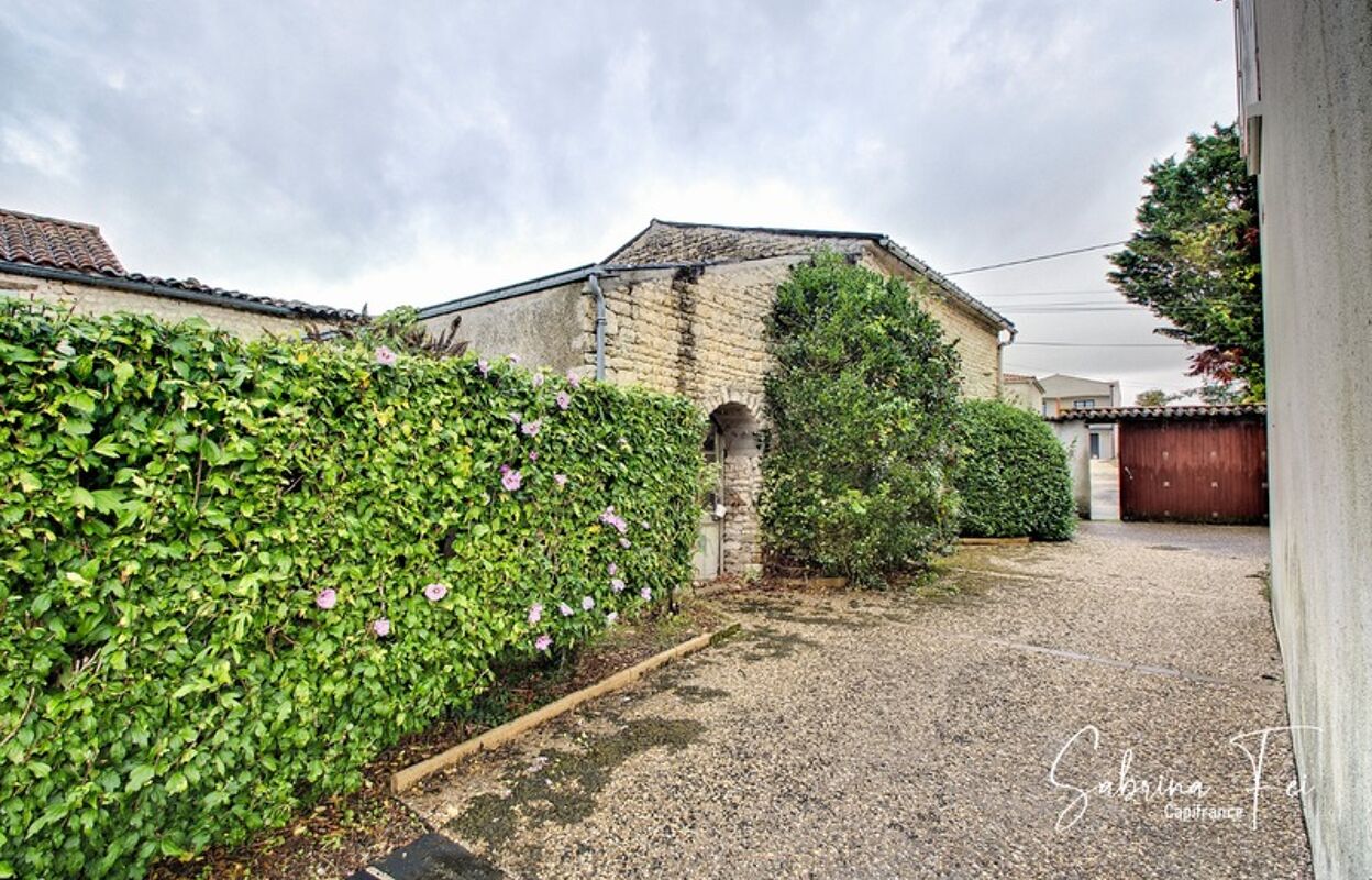 maison 7 pièces 245 m2 à vendre à Saint-Médard-d'Aunis (17220)