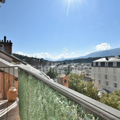 Appartement 4 pièces 142 m²