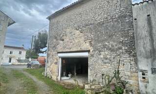 Garage  54 m² à vendre à Aumagne (17770)