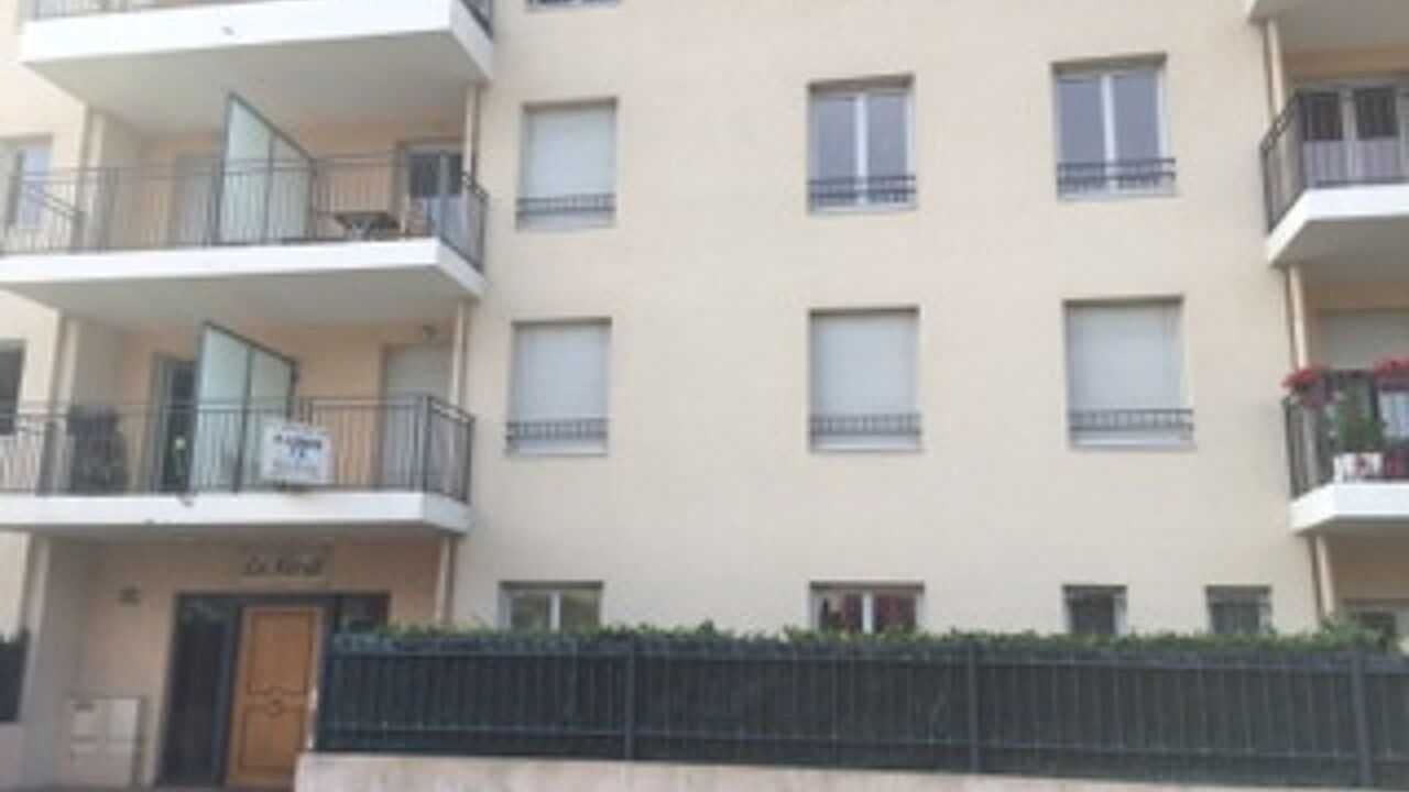 appartement 2 pièces 48 m2 à louer à Chassieu (69680)