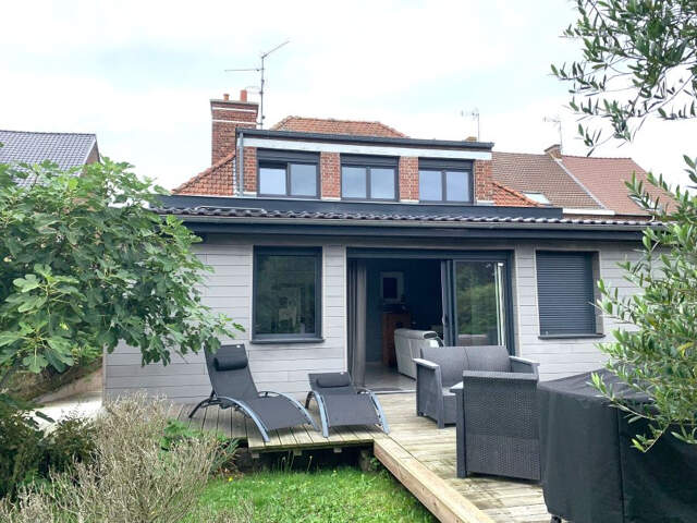 Pavillon individuel de 145m2 situé proche des commodités, su — photo du bien