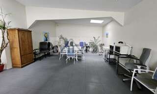 Local industriel  2352 m² à vendre à Claye-Souilly (77410)