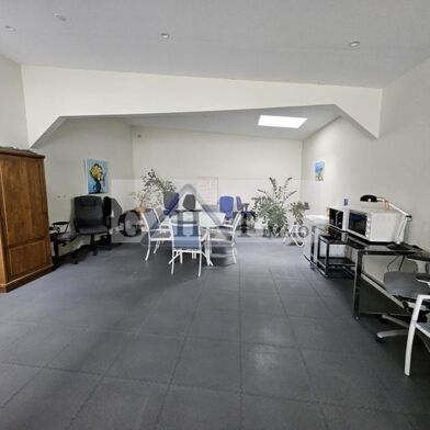 Local industriel  4650000 €