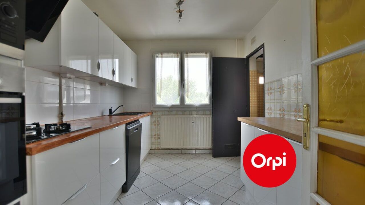 appartement 4 pièces 77 m2 à vendre à Saint-Priest (69800)