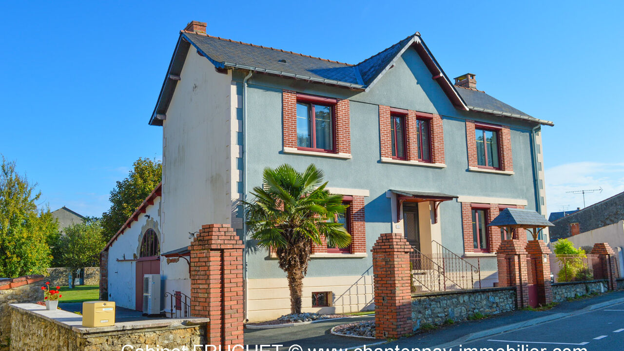 maison 5 pièces 136 m2 à vendre à Chantonnay (85110)