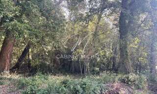 Terrain  25414 m² à vendre à Roquefort-les-Pins (06330)