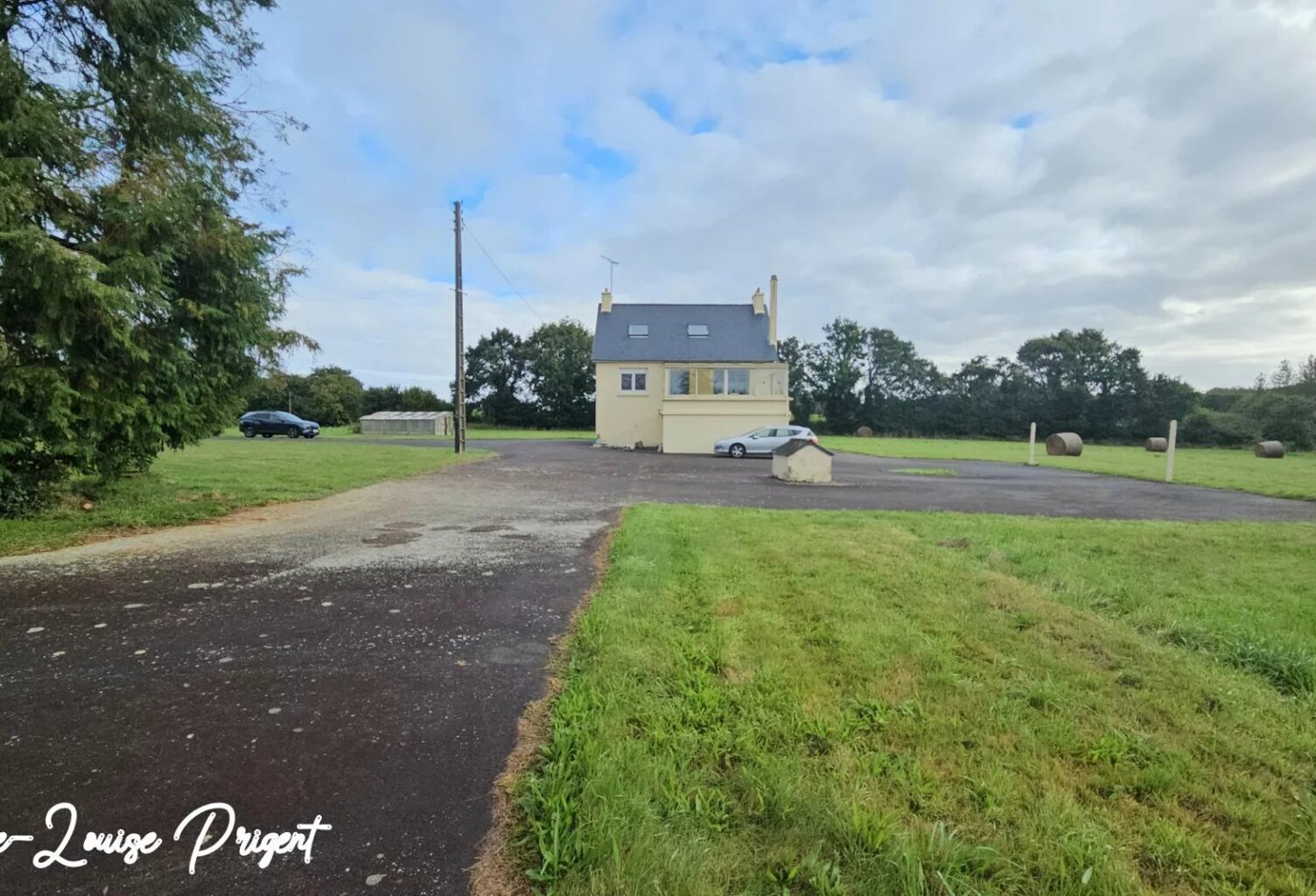 Maison avec vaste terrain — photo 1
