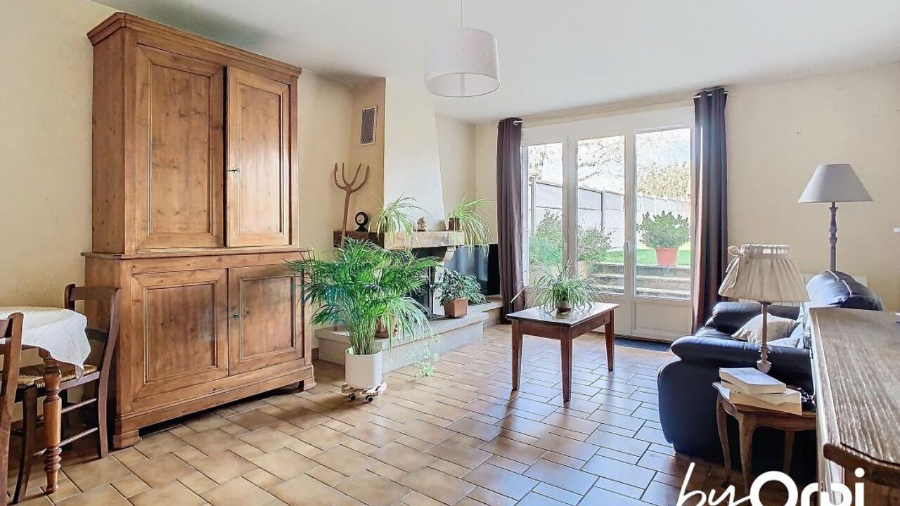 maison 6 pièces 185 m2 à vendre à Marcillat-en-Combraille (03420)