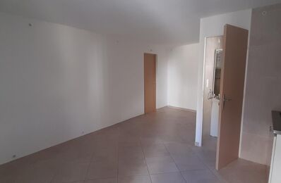 location appartement 390 € CC /mois à proximité de Saint-Paul-Lès-Durance (13115)