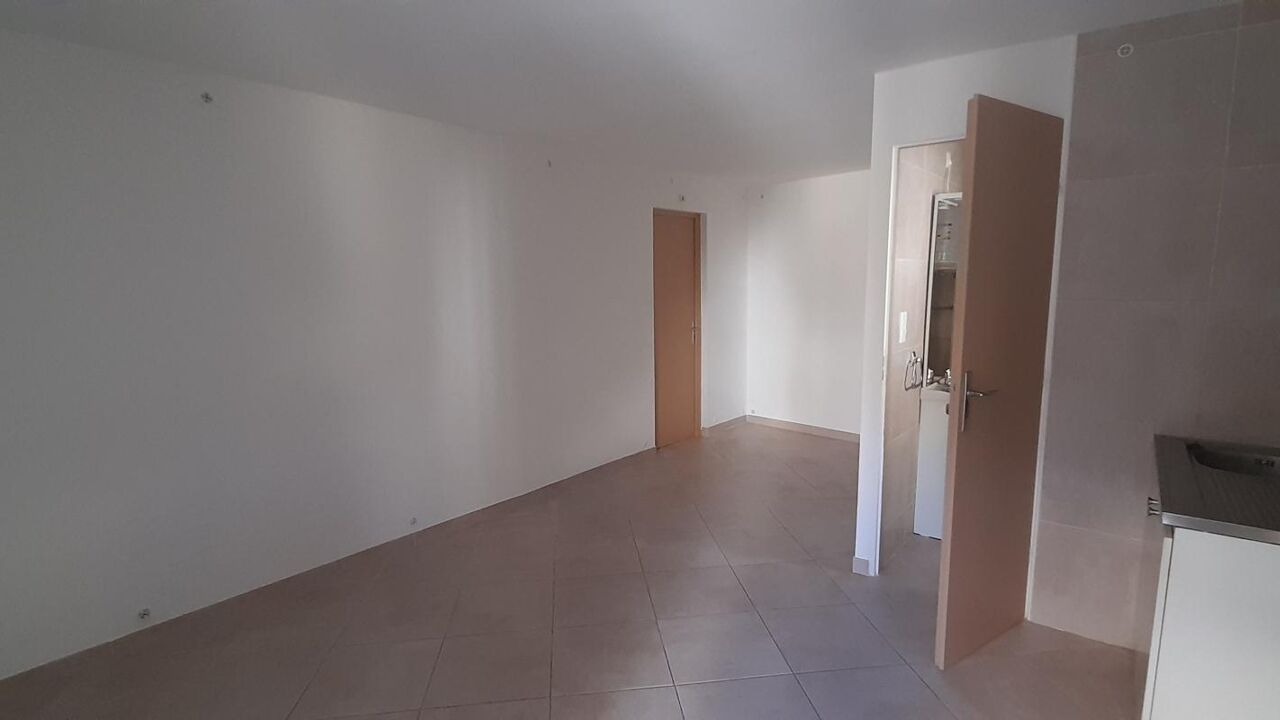 appartement 1 pièces  m2 à louer à Vinon-sur-Verdon (83560)