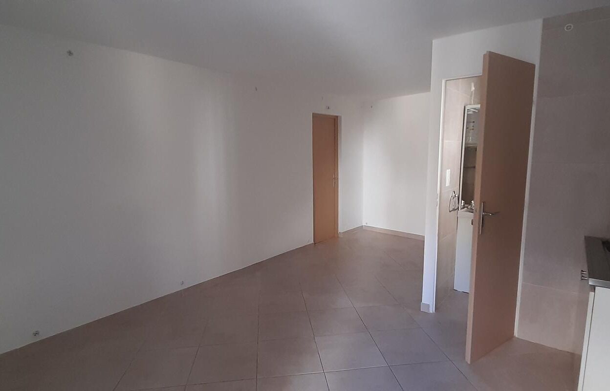 appartement 1 pièces  m2 à louer à Vinon-sur-Verdon (83560)