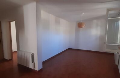 location appartement 600 € CC /mois à proximité de La Bastide-des-Jourdans (84240)