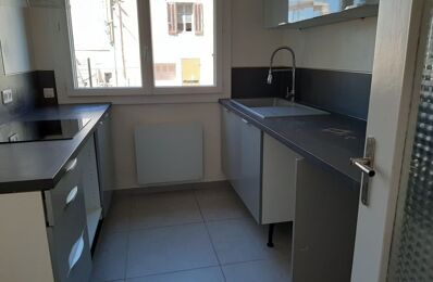 location appartement 665 € CC /mois à proximité de Allauch (13190)