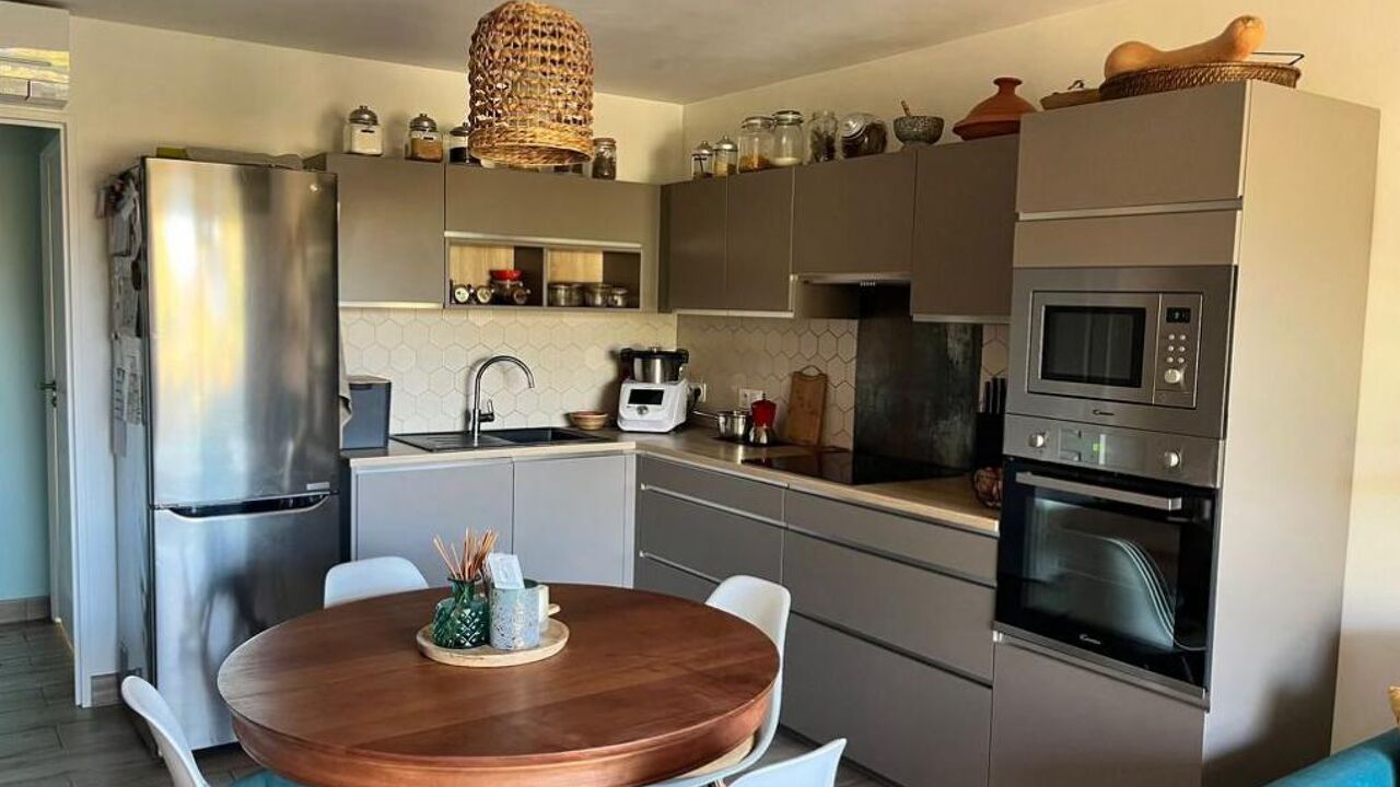 appartement 3 pièces 51 m2 à vendre à Six-Fours-les-Plages (83140)