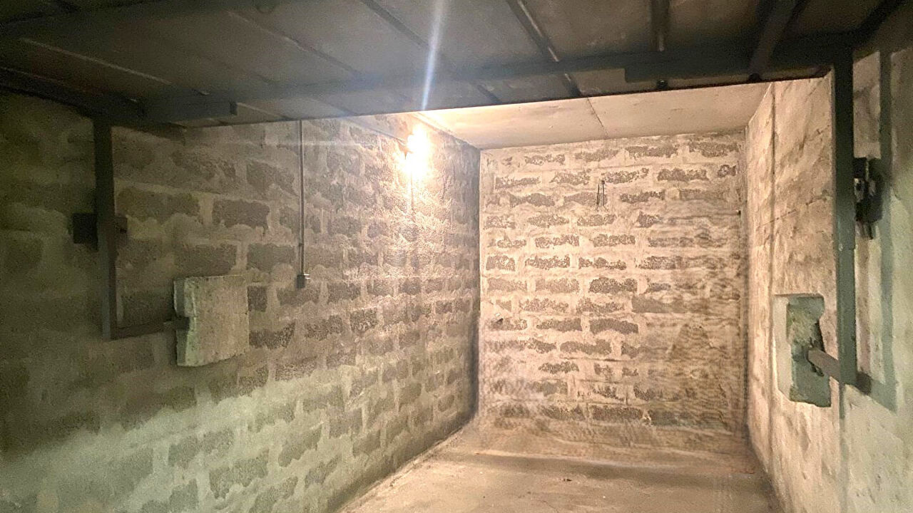 garage  pièces 12 m2 à vendre à Marseille 8 (13008)