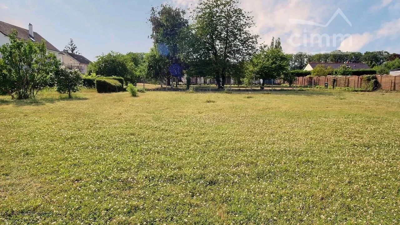 terrain  pièces 1100 m2 à vendre à Joué-Lès-Tours (37300)