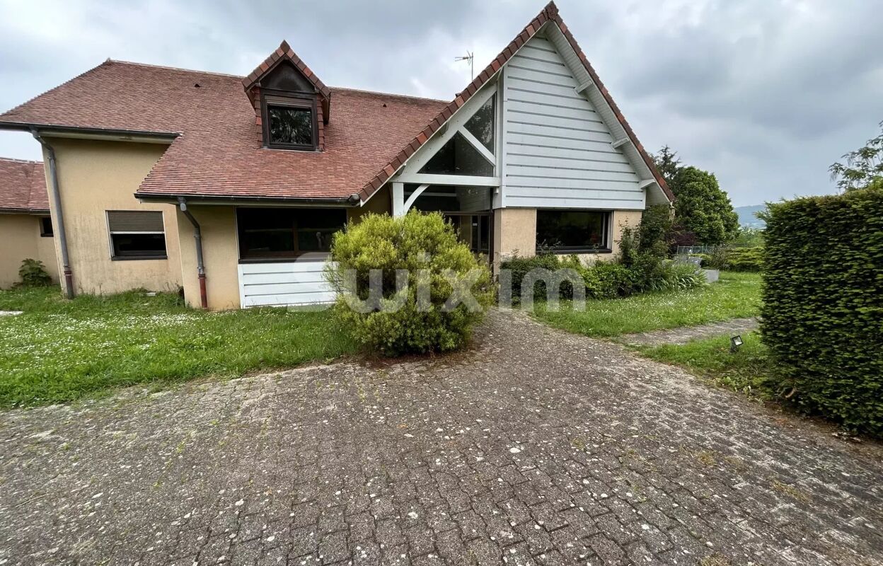 maison 8 pièces 281 m2 à vendre à Lons-le-Saunier (39000)