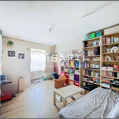 Immeuble  283500 €