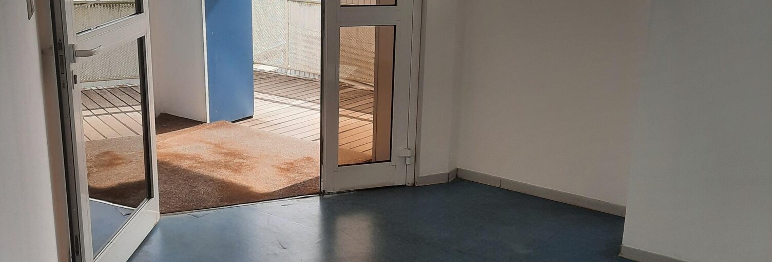 Bureau  89 m² à louer à Fort-de-France (97200)