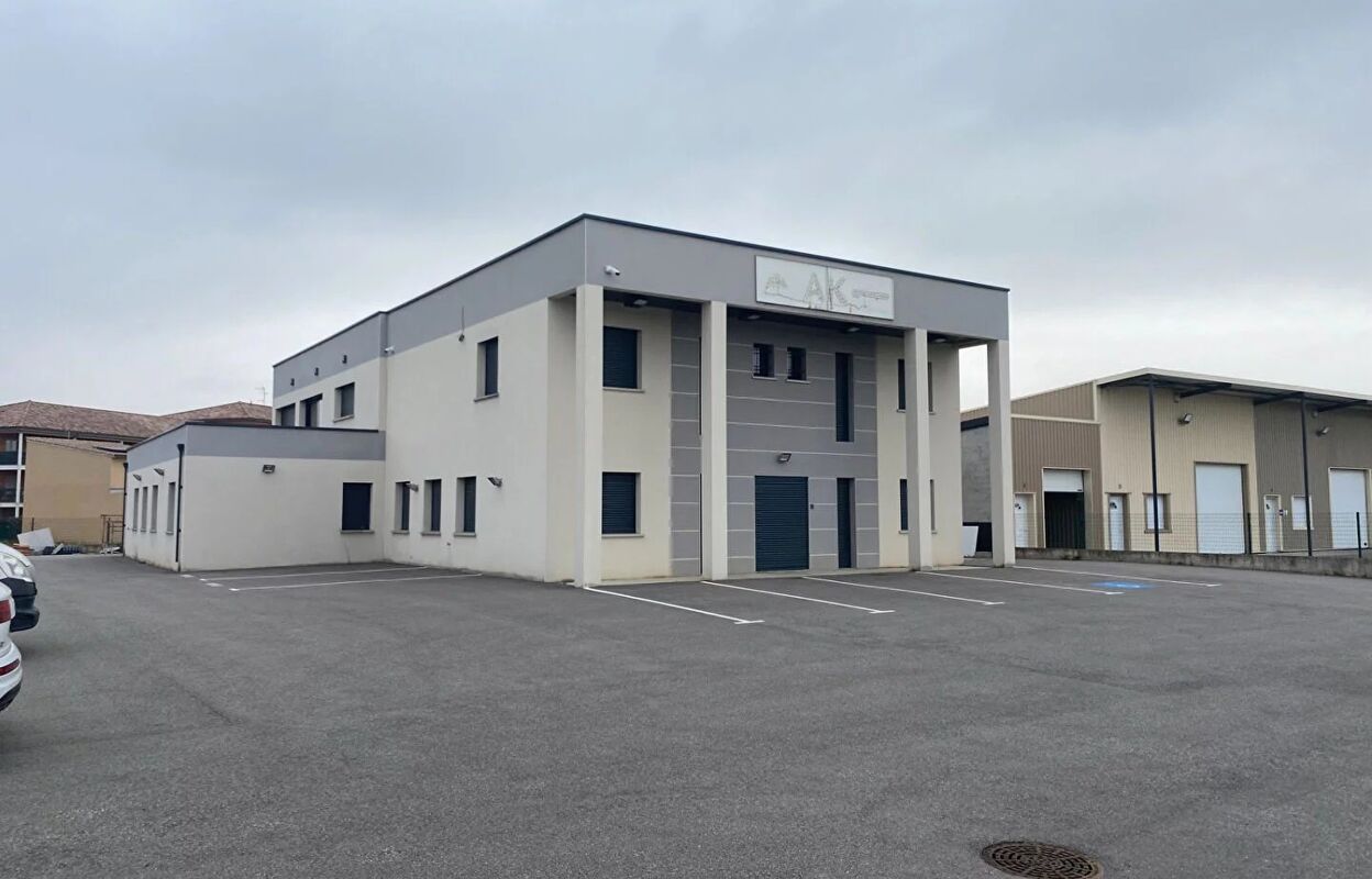 bureau  pièces 508 m2 à vendre à Saint-Marcel-Lès-Valence (26320)