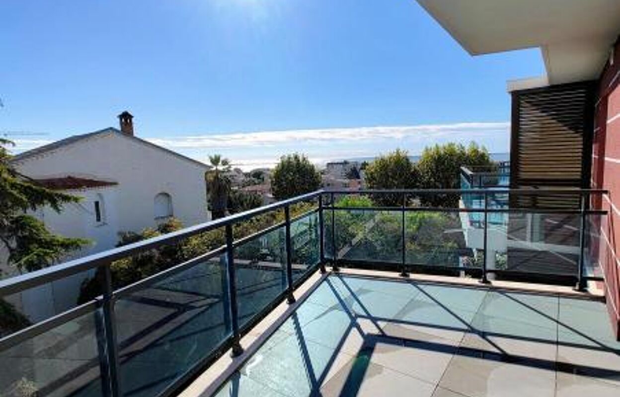 appartement 2 pièces 41 m2 à vendre à Saint-Laurent-du-Var (06700)