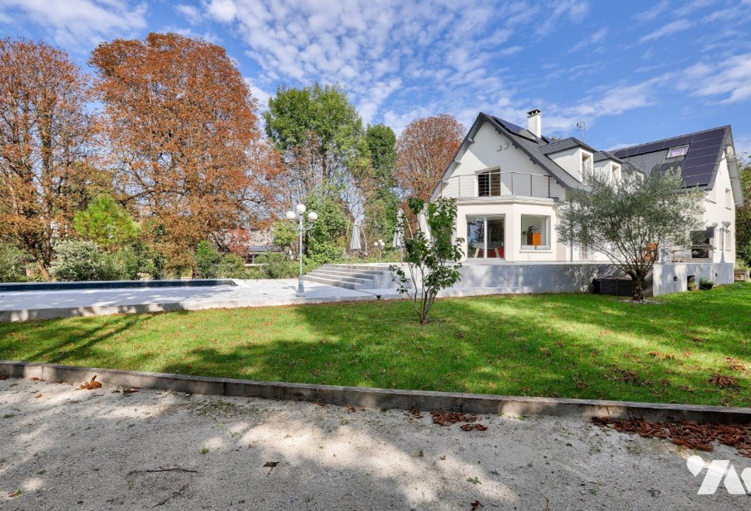 Vente maison 9 pièces 377 m² Le Perreux-sur-Marne (94170) — photo 1