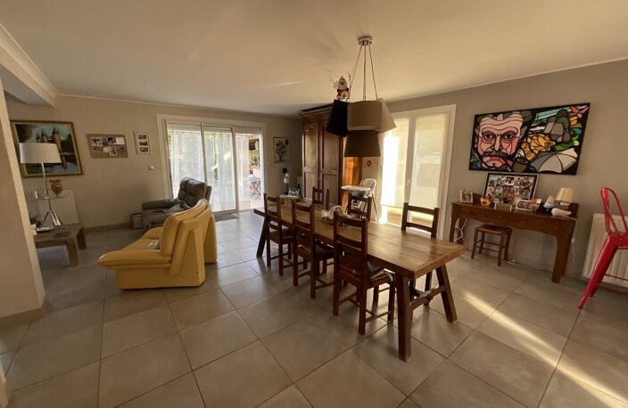 Villa — photo 4