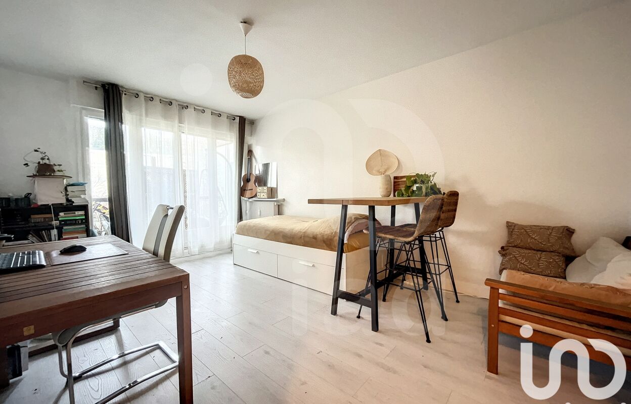 appartement 1 pièces 27 m2 à vendre à Le Plessis-Robinson (92350)