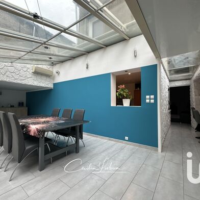 Maison 6 pièces 228 m²