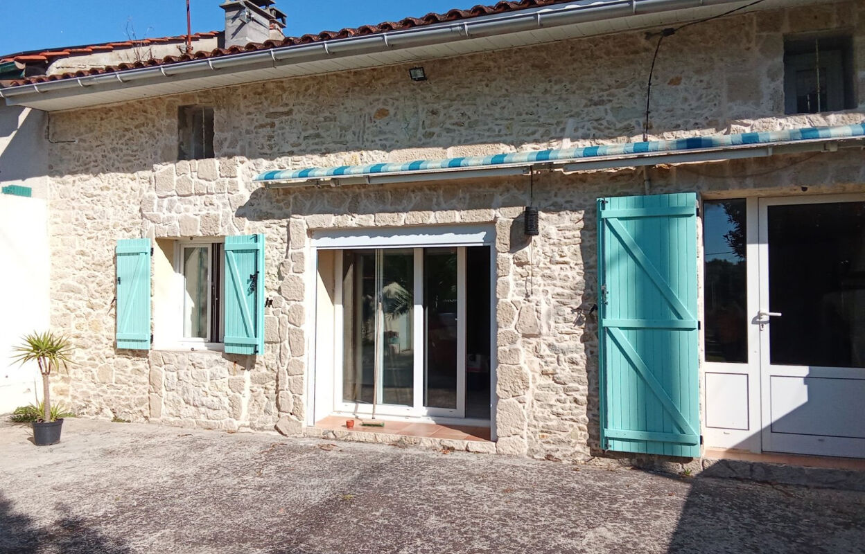 maison 4 pièces 120 m2 à vendre à Saint-Christoly-de-Blaye (33920)