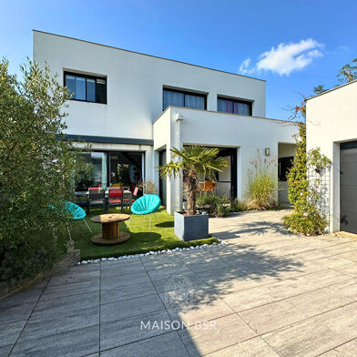 Maison 7 pièces 191 m²