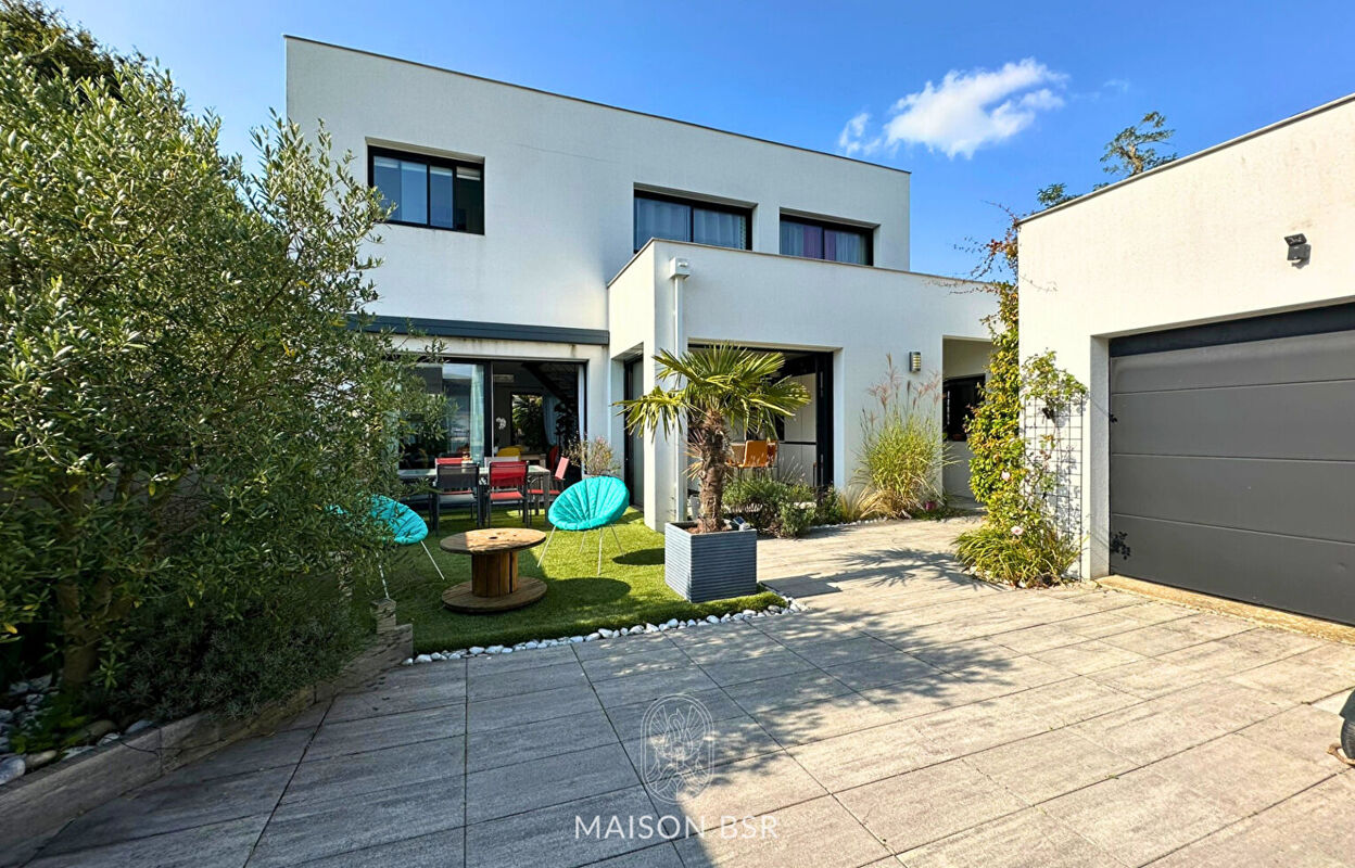 maison 7 pièces 191 m2 à vendre à Orvault (44700)