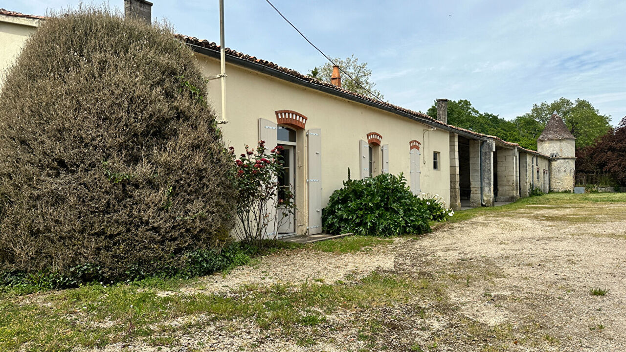 maison 7 pièces 258 m2 à vendre à Chambon (17290)