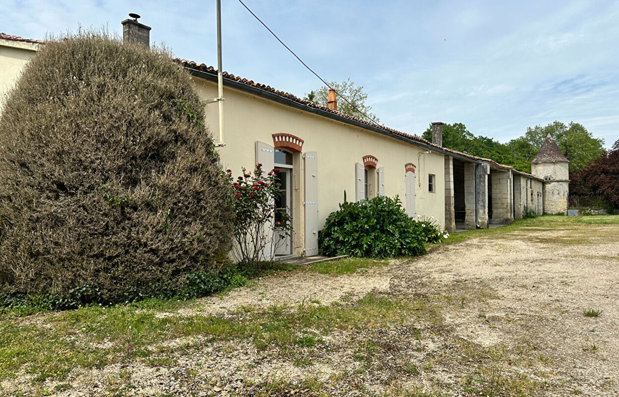 maison 7 pièces 258 m2 à vendre à Chambon (17290)