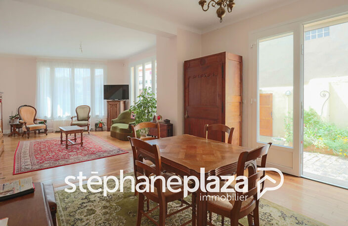 Maison Bagneux - 8 pièce(s) - 303 m2 au sol — photo 5