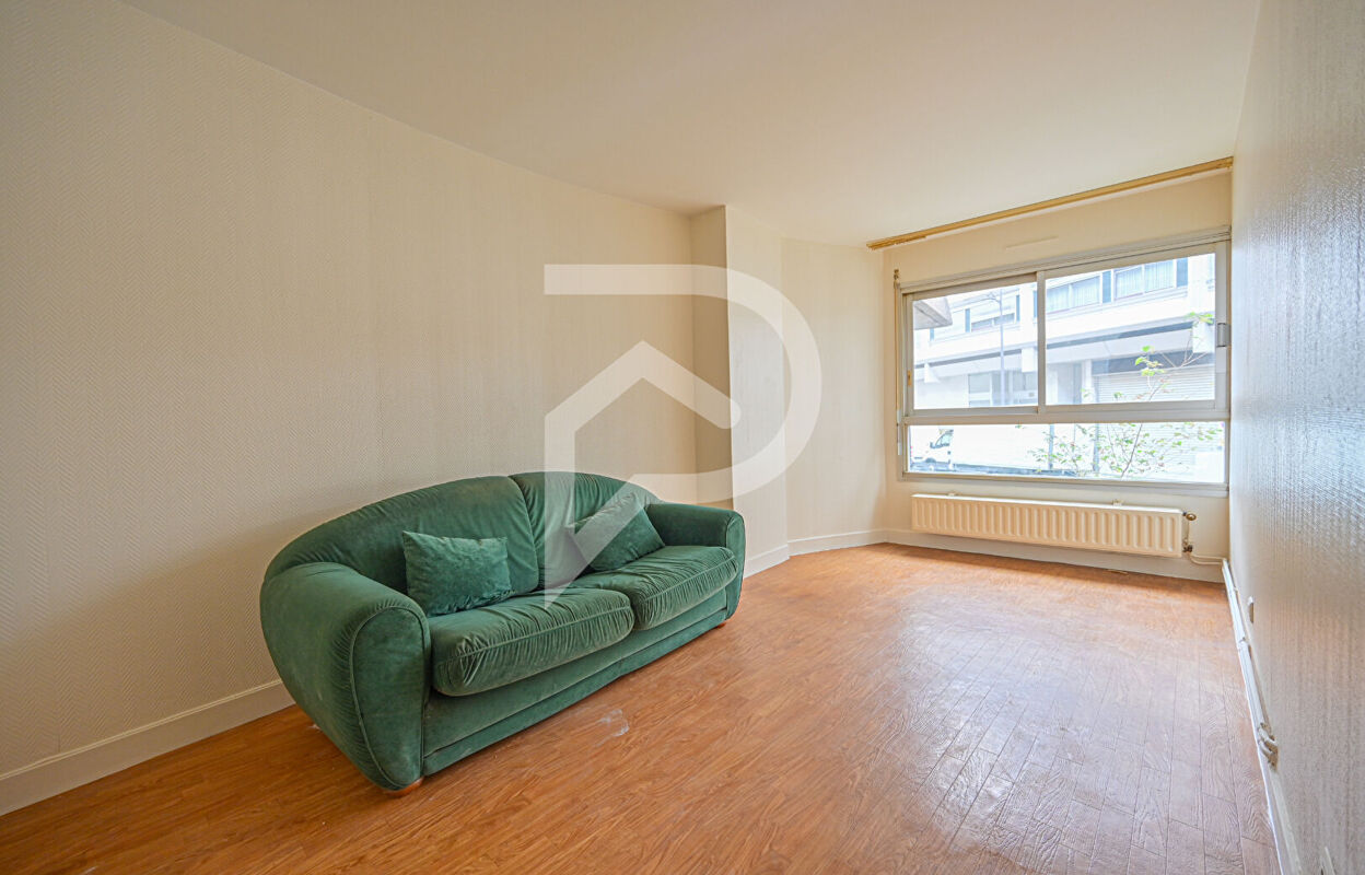 appartement 2 pièces 56 m2 à vendre à Paris 15 (75015)