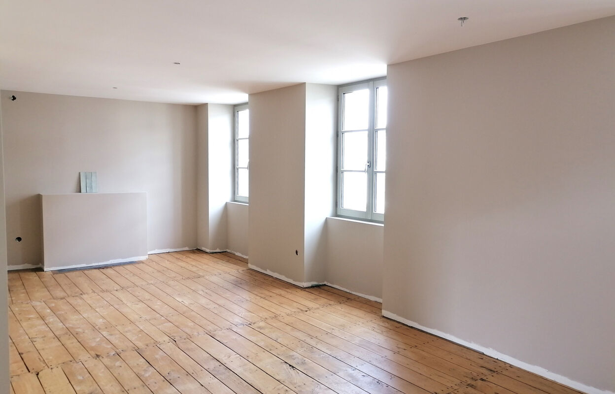 appartement 3 pièces 81 m2 à vendre à Poitiers (86000)