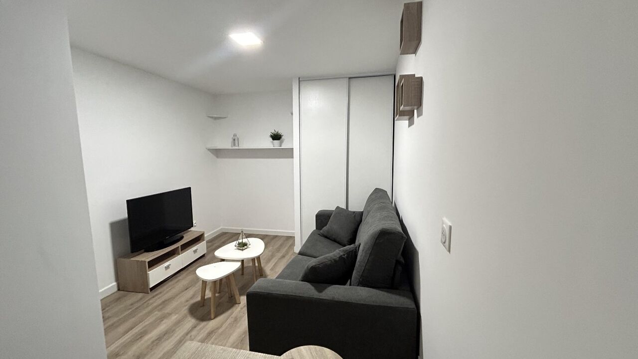 appartement 1 pièces 20 m2 à louer à Mèze (34140)