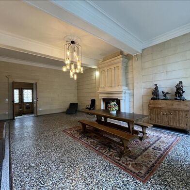 Maison 8 pièces 832000 €