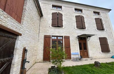 vente maison 149 800 € à proximité de La Faye (16700)