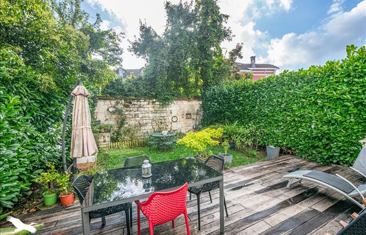 maison 5 pièces 116 m2 à vendre à Bordeaux (33300)