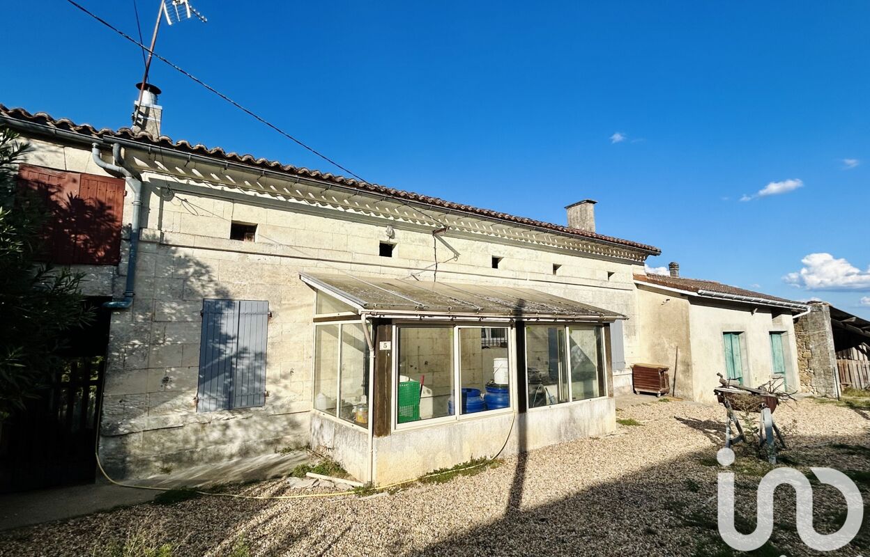 maison 2 pièces 69 m2 à vendre à Yviers (16210)