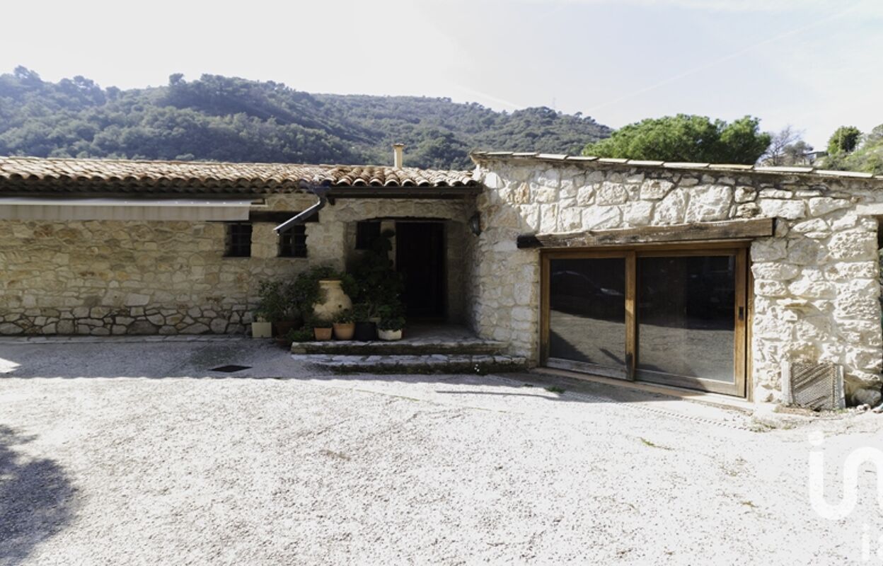 maison 7 pièces 264 m2 à vendre à Castellar (06500)