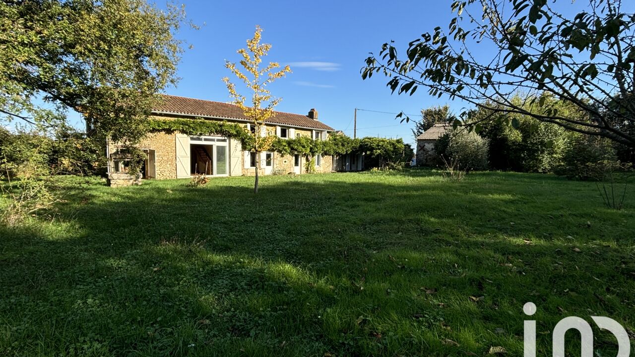 maison 6 pièces 240 m2 à vendre à Marnay (86160)